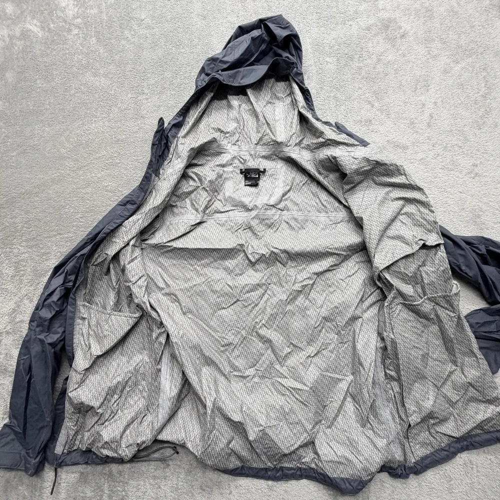 The North Face Windbreaker Jacket Mens M Gray Hooded Full Zip Lined Pockets